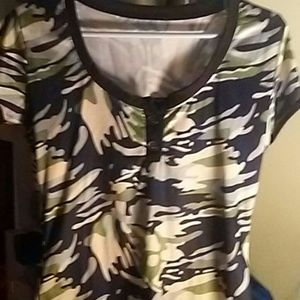 Camo tee